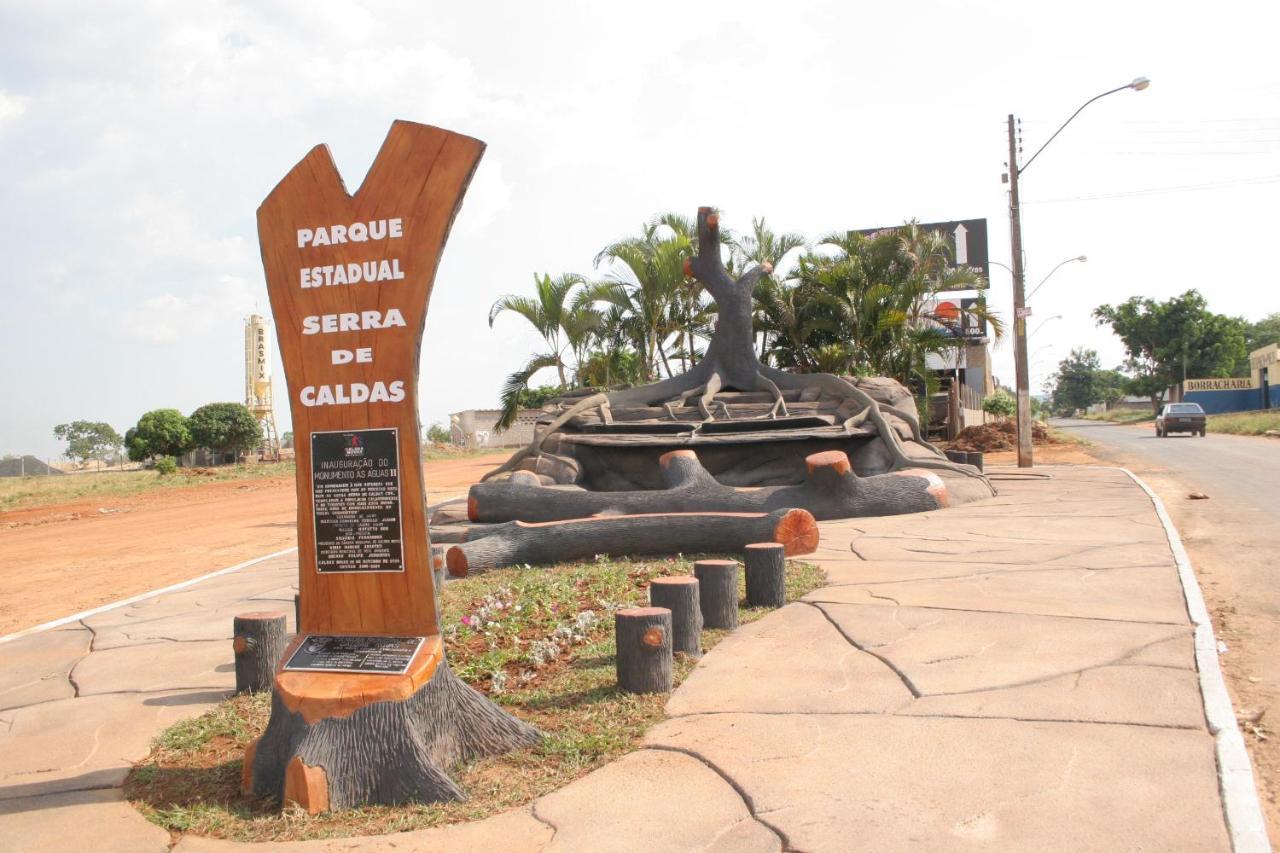 Lacqua diRoma Hotel com Parque Aquático 24 horas Caldas Novas Esterno foto