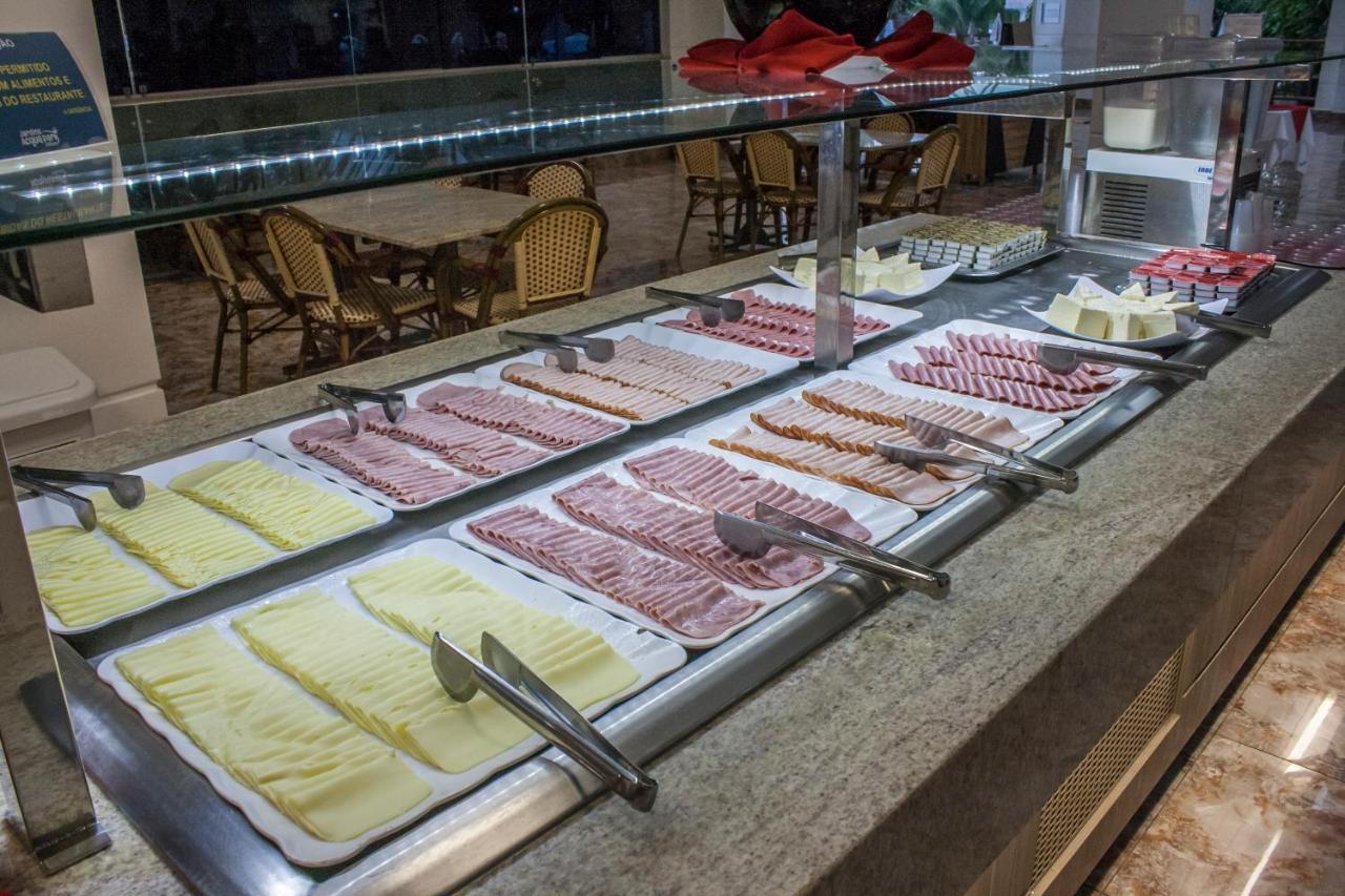 Lacqua diRoma Hotel com Parque Aquático 24 horas Caldas Novas Esterno foto