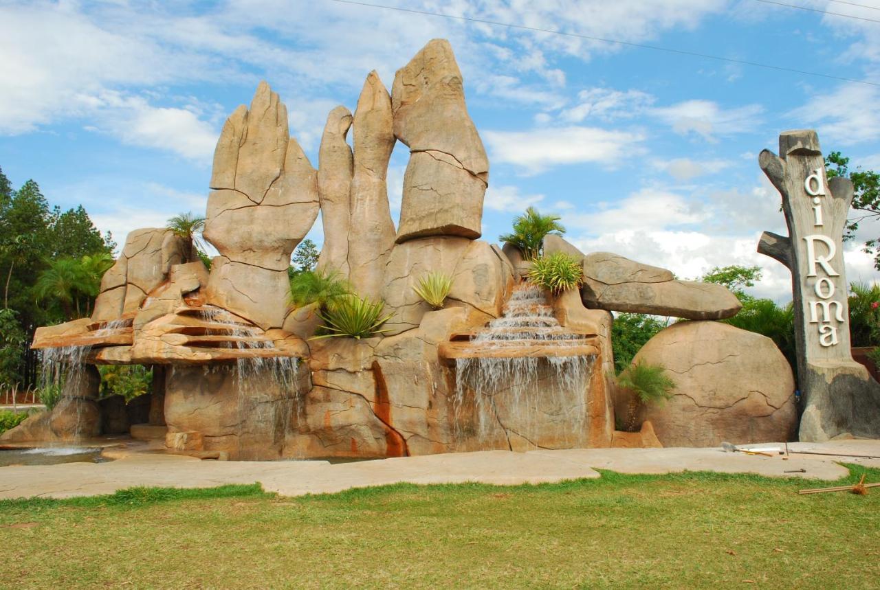 Lacqua diRoma Hotel com Parque Aquático 24 horas Caldas Novas Esterno foto