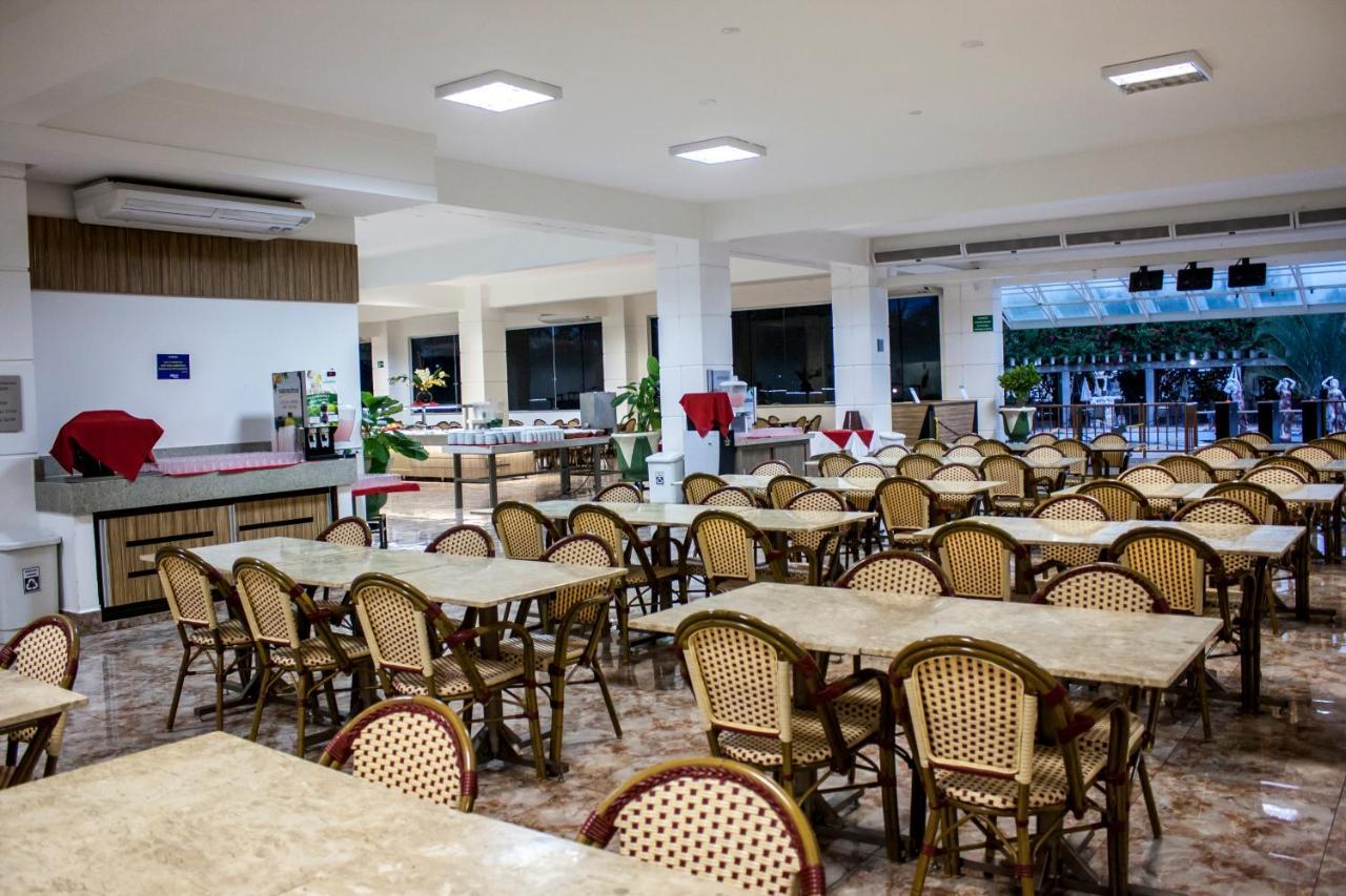 Lacqua diRoma Hotel com Parque Aquático 24 horas Caldas Novas Esterno foto