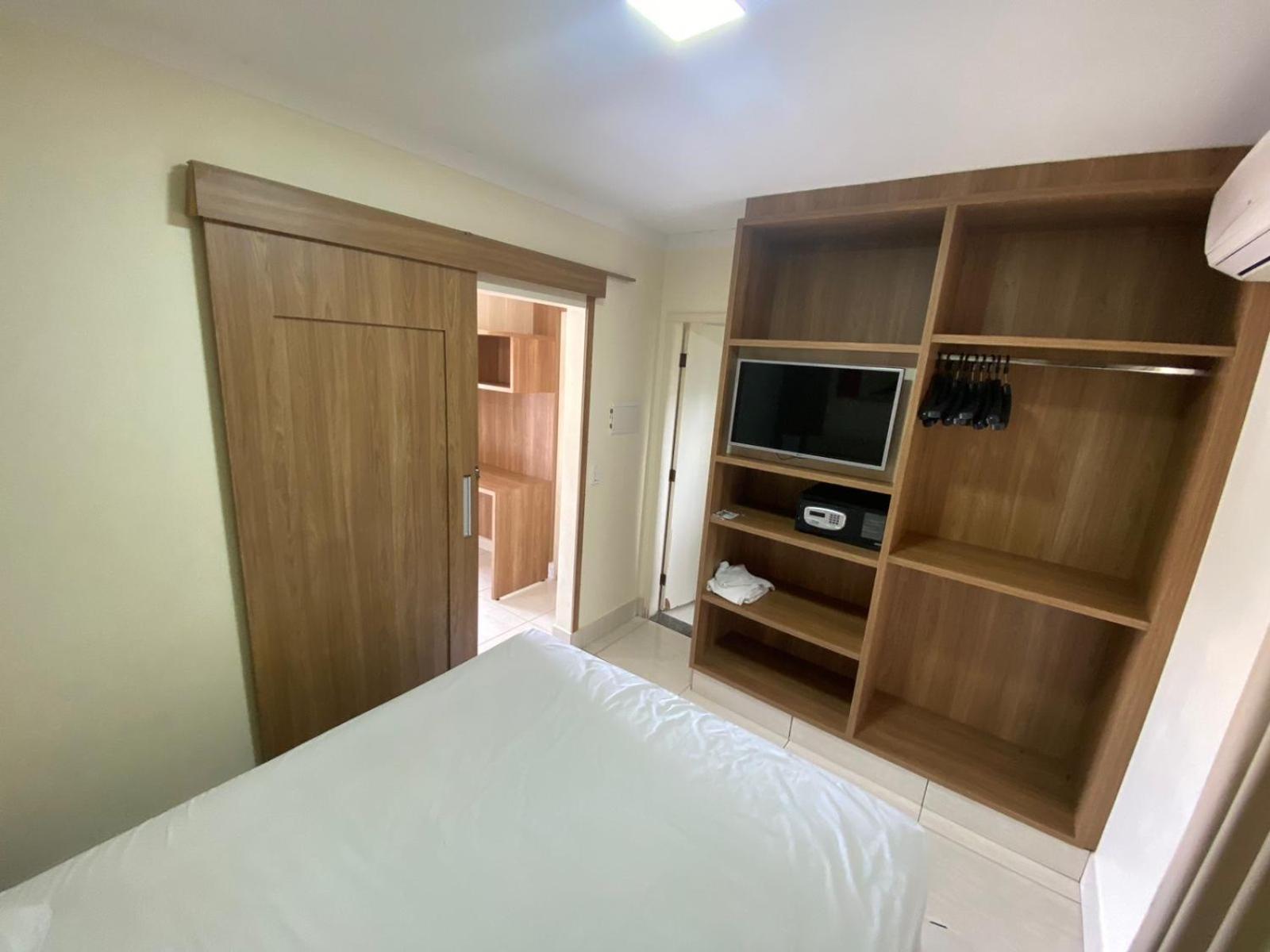 Lacqua diRoma Hotel com Parque Aquático 24 horas Caldas Novas Esterno foto